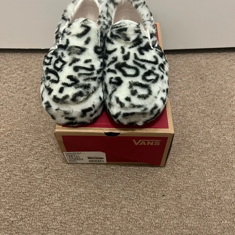 VANS-SANDY LIANG FUR PLATFORM SLIP ONS *NWT* - Picture 4 of 11